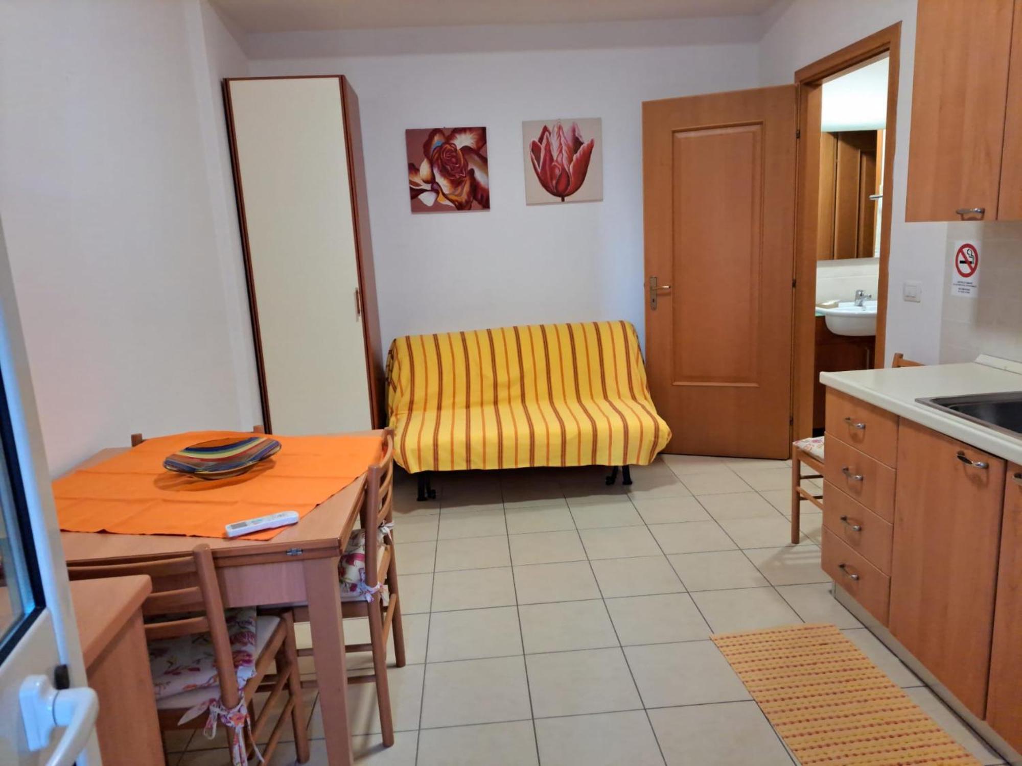 Casa Vacanze Il Giardino Dei Girasoli Marina di Ragusa Exterior foto